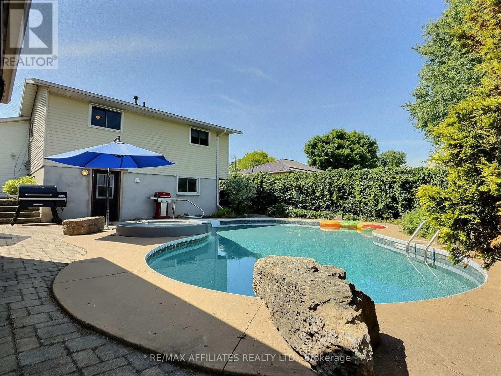Property at 16 DUKE STREET image 3