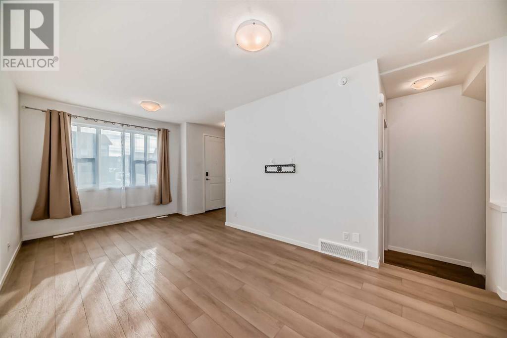 Property at 274 Aquila Drive NW image 4