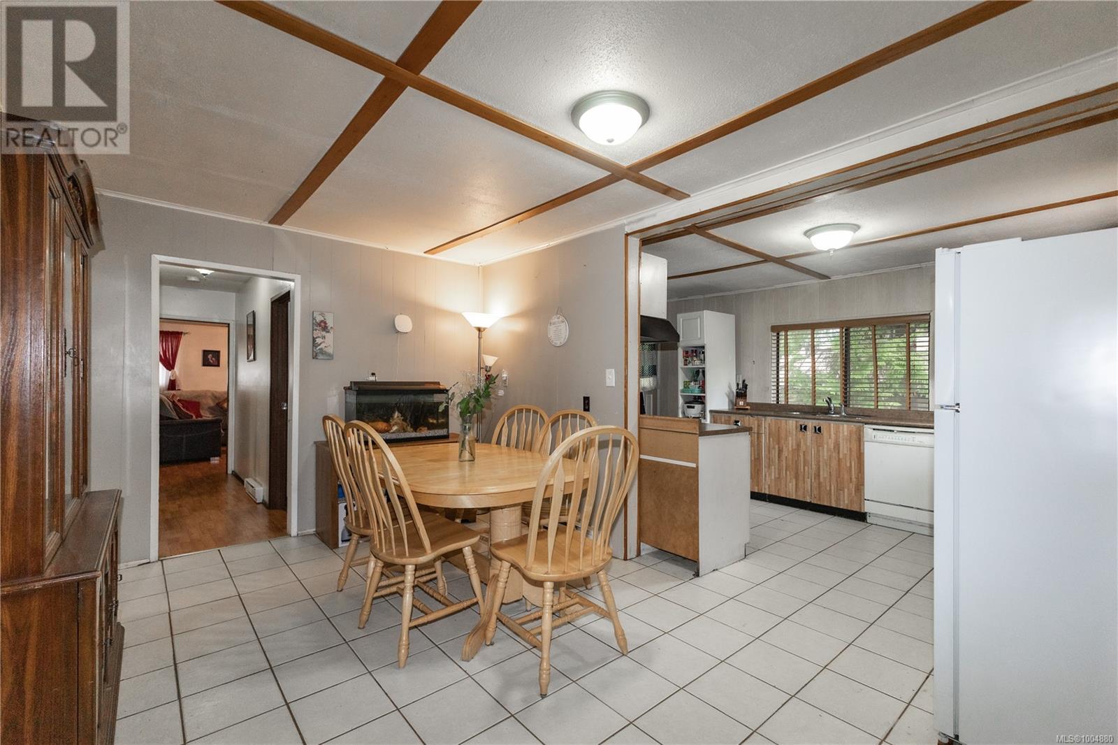 Property at 2218 Dalton Rd image 3