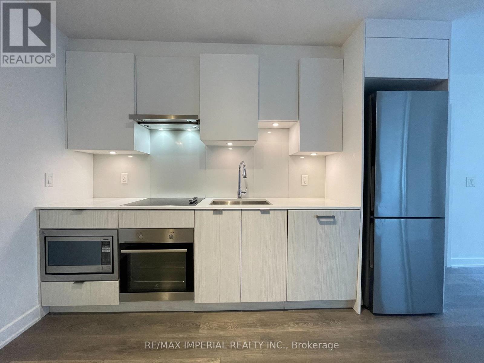 405 - 195 Redpath Avenue, Toronto, Ontario  M4P 0E4 - Photo 10 - C12251699