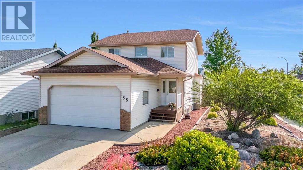 Property at 35 Logan Close image 1