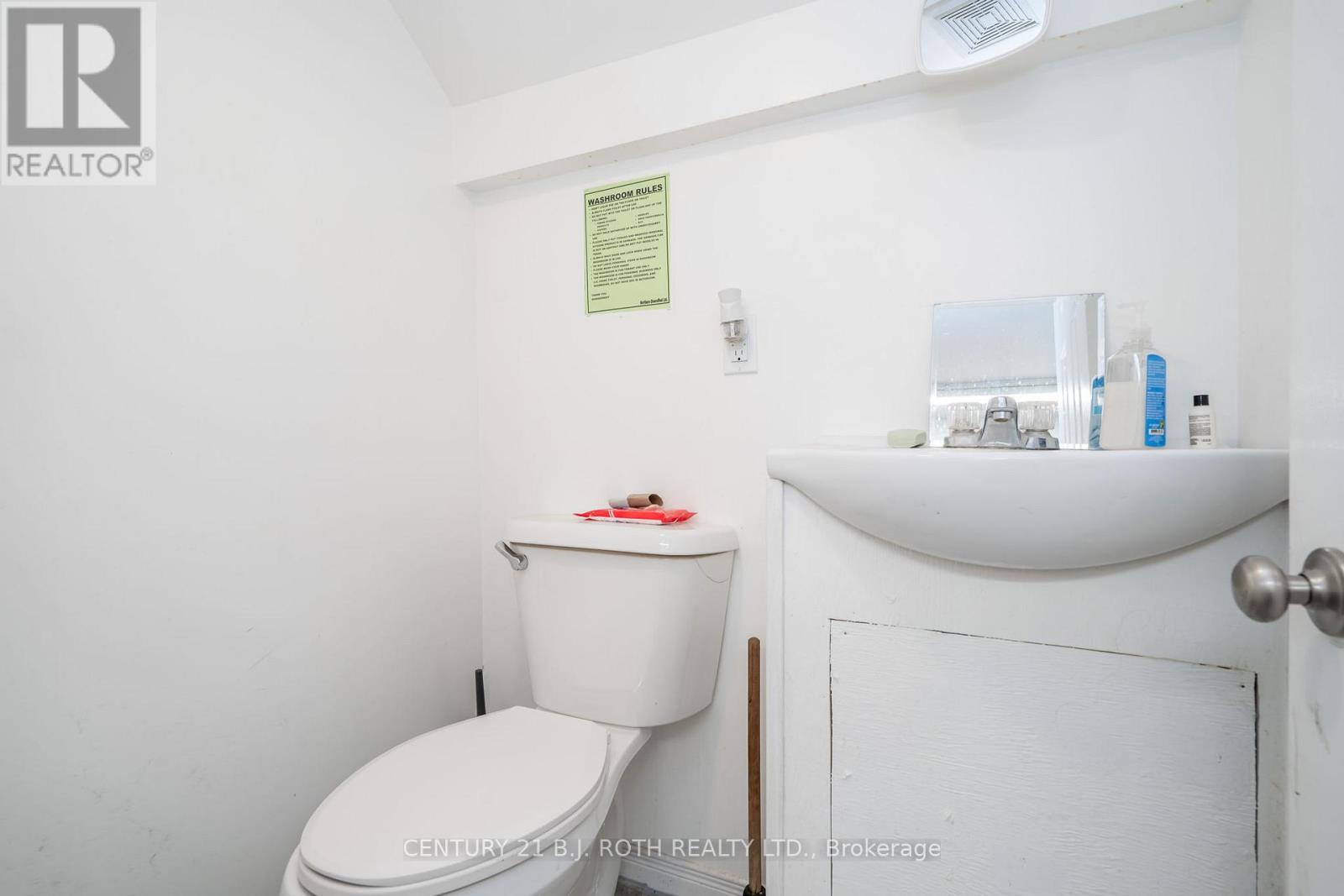 63 Mcdonald Street, Barrie (City Centre), Ontario  L4M 1P4 - Photo 18 - S12251692