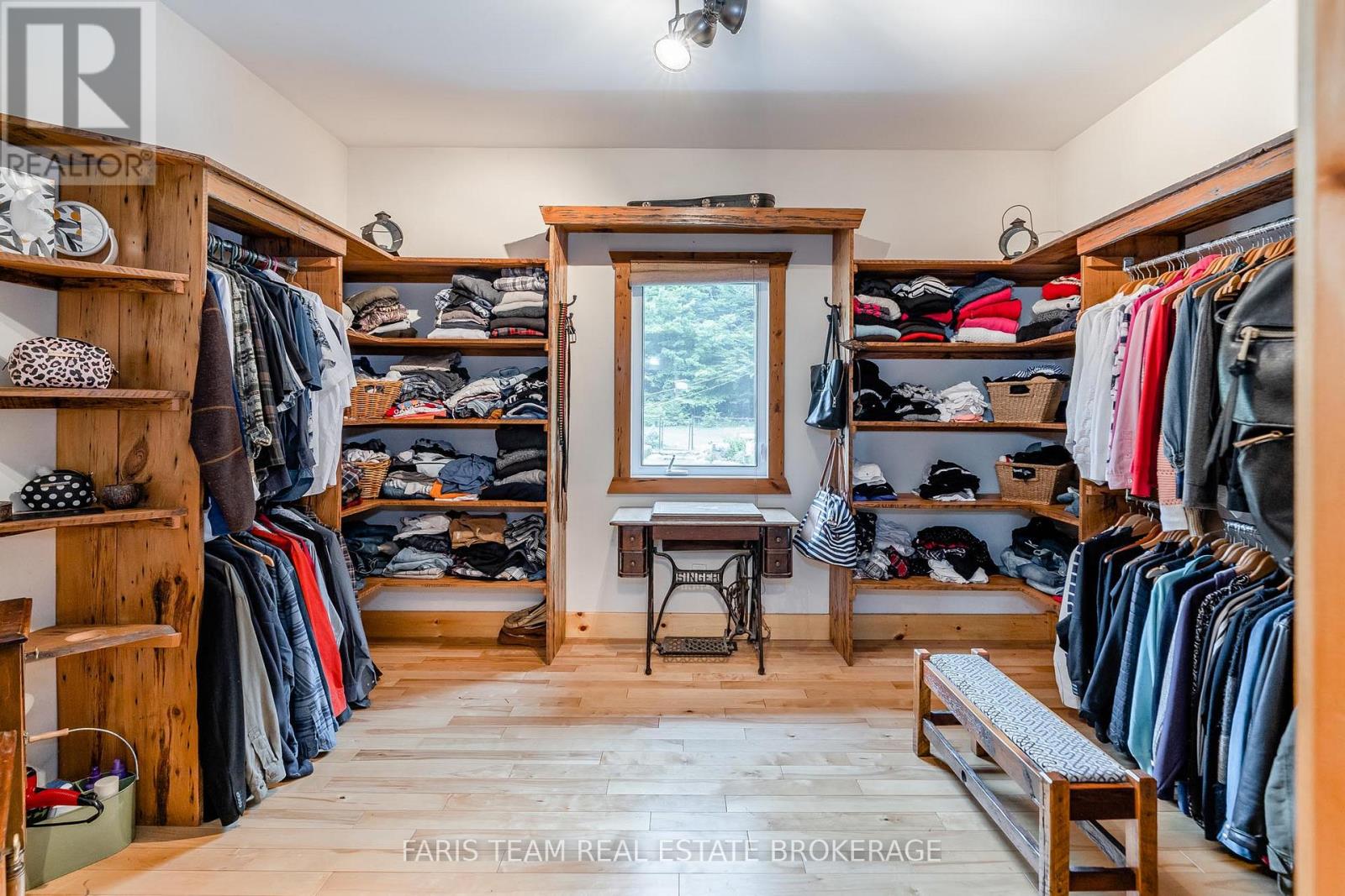 697 Lafontaine Road E, Tiny, Ontario  L9M 0S5 - Photo 15 - S12251707