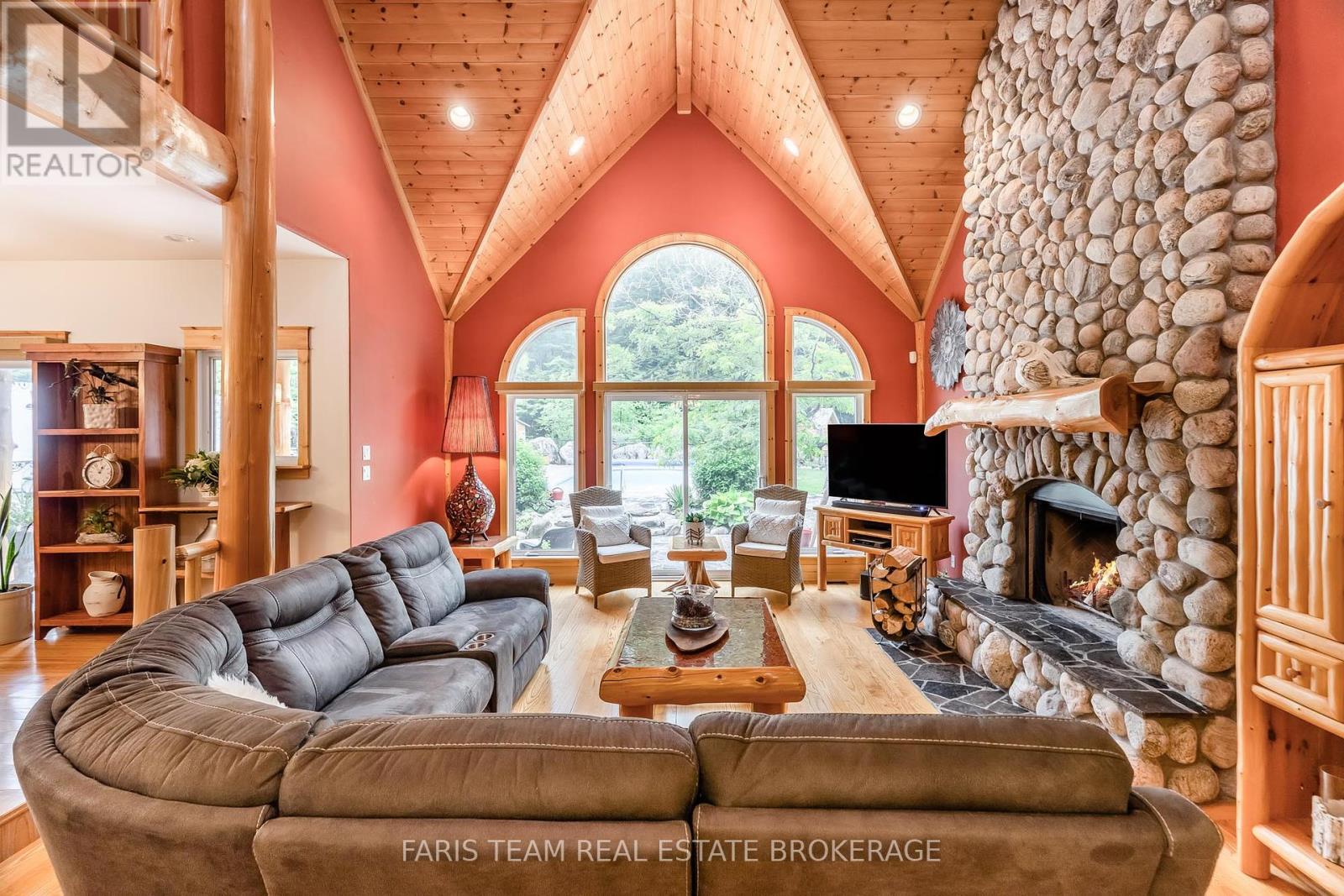 697 Lafontaine Road E, Tiny, Ontario  L9M 0S5 - Photo 6 - S12251707