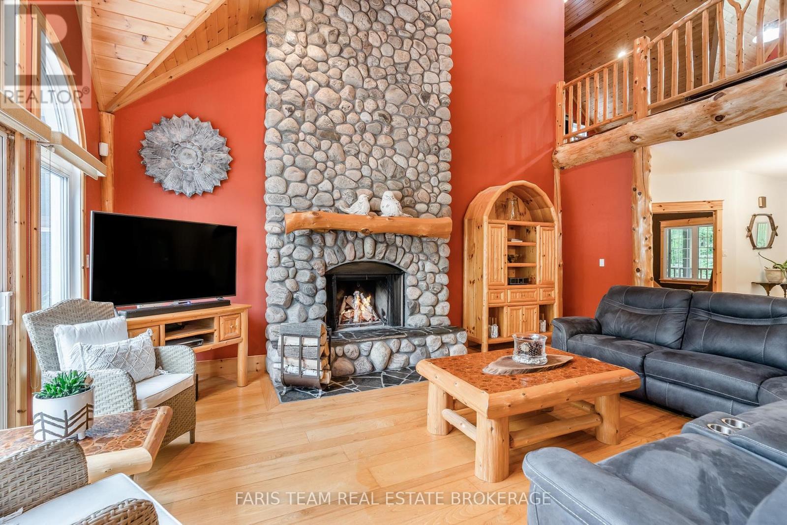 697 Lafontaine Road E, Tiny, Ontario  L9M 0S5 - Photo 7 - S12251707