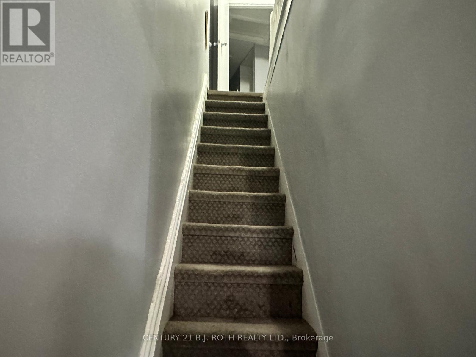 99 Mulcaster Street, Barrie (City Centre), Ontario  L4M 3M7 - Photo 16 - S12251729