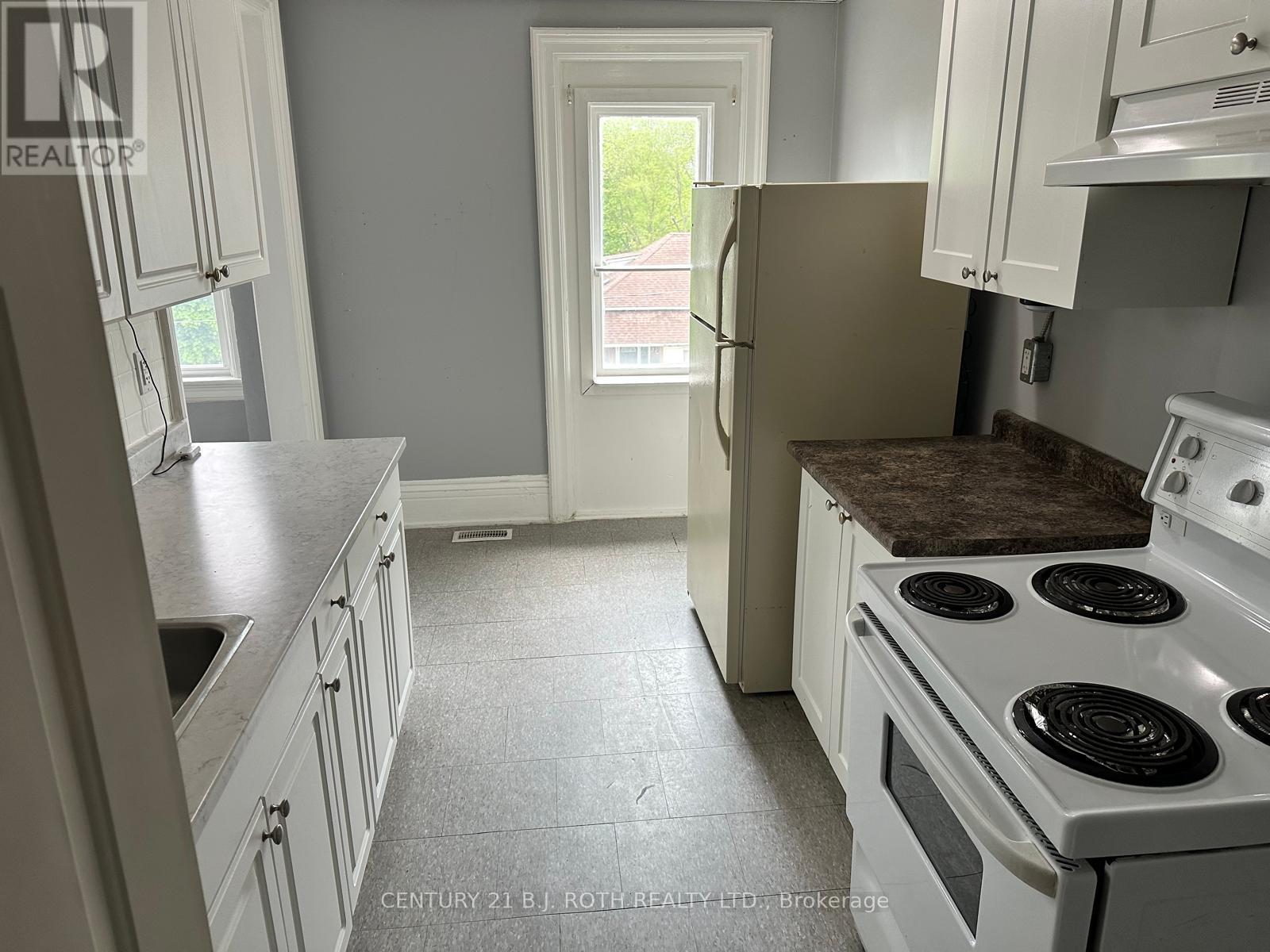 99 Mulcaster Street, Barrie (City Centre), Ontario  L4M 3M7 - Photo 17 - S12251729