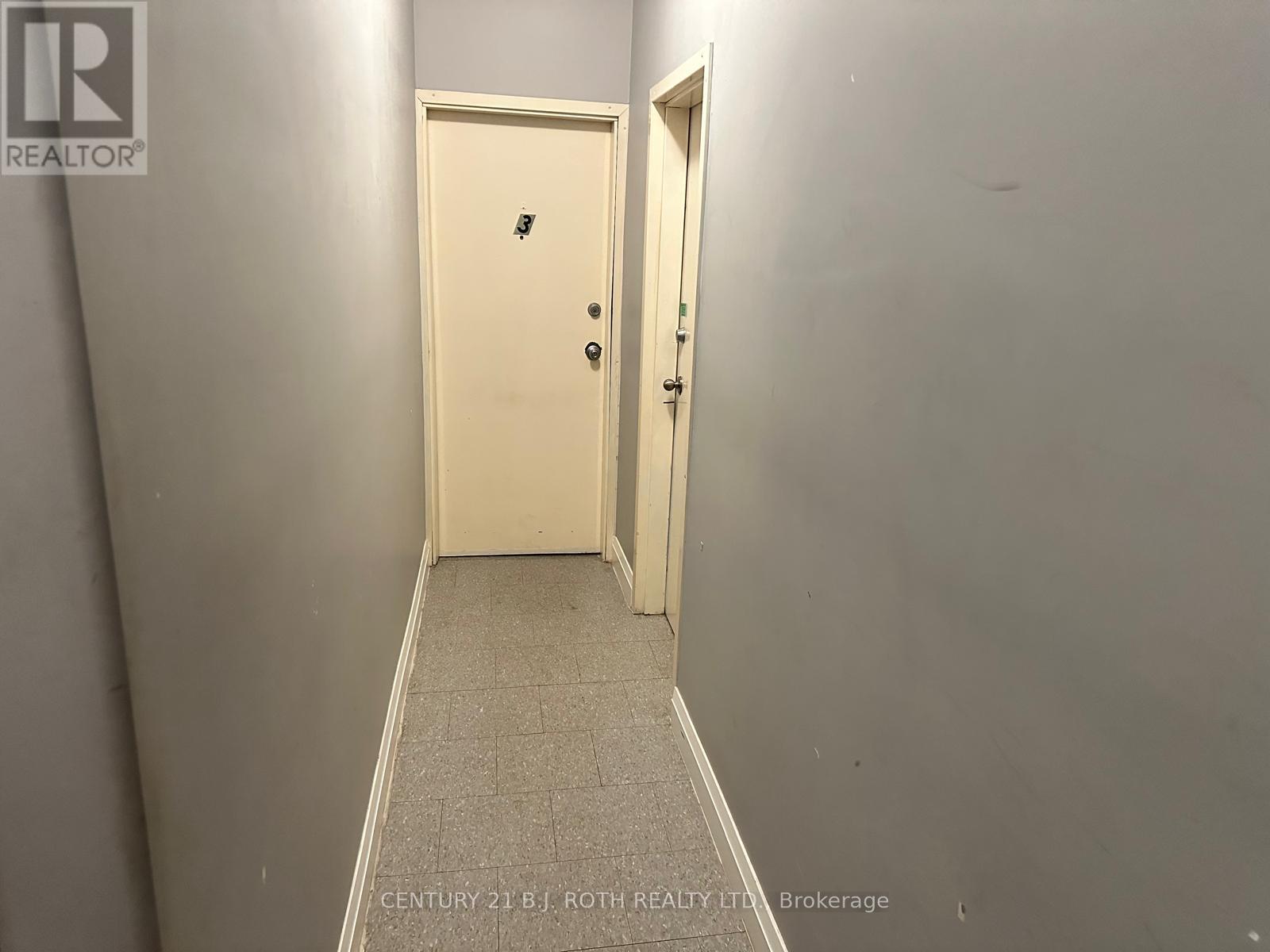 99 Mulcaster Street, Barrie (City Centre), Ontario  L4M 3M7 - Photo 20 - S12251729