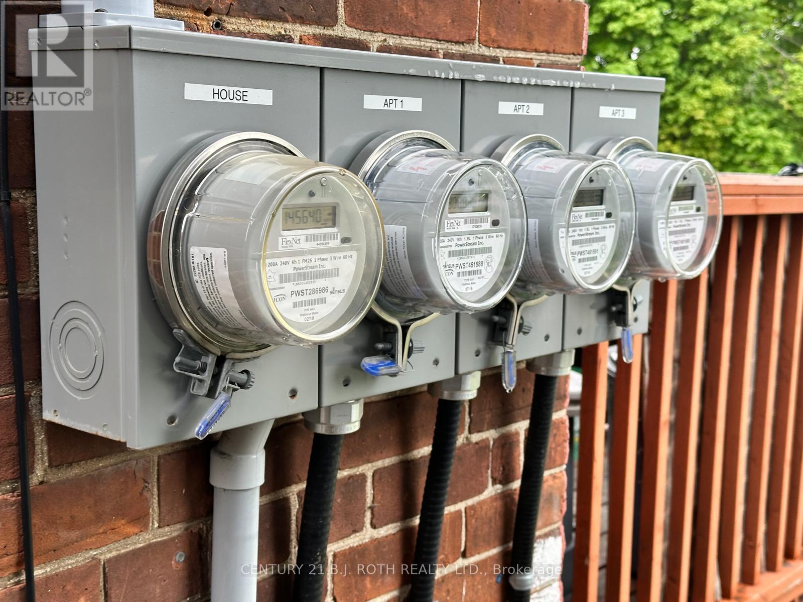 99 Mulcaster Street, Barrie (City Centre), Ontario  L4M 3M7 - Photo 6 - S12251729