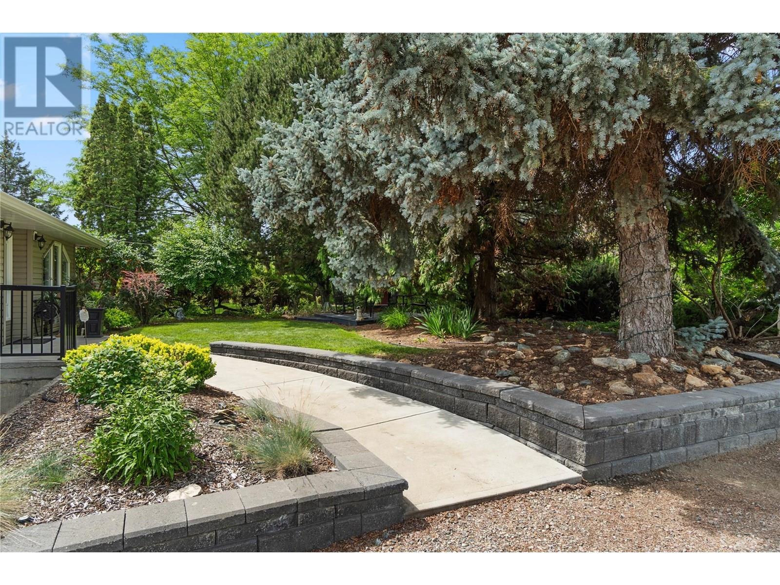 Property at 2875 Bank Road image 5