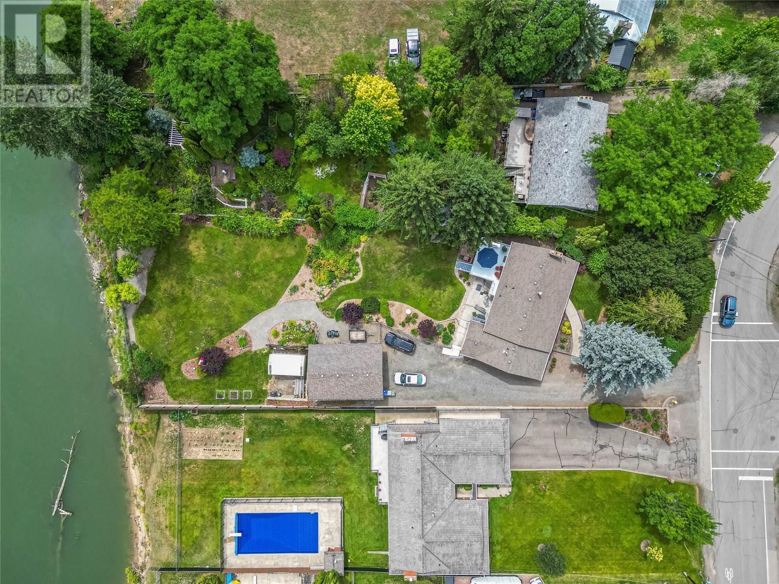 Property at 2875 Bank Road image 2