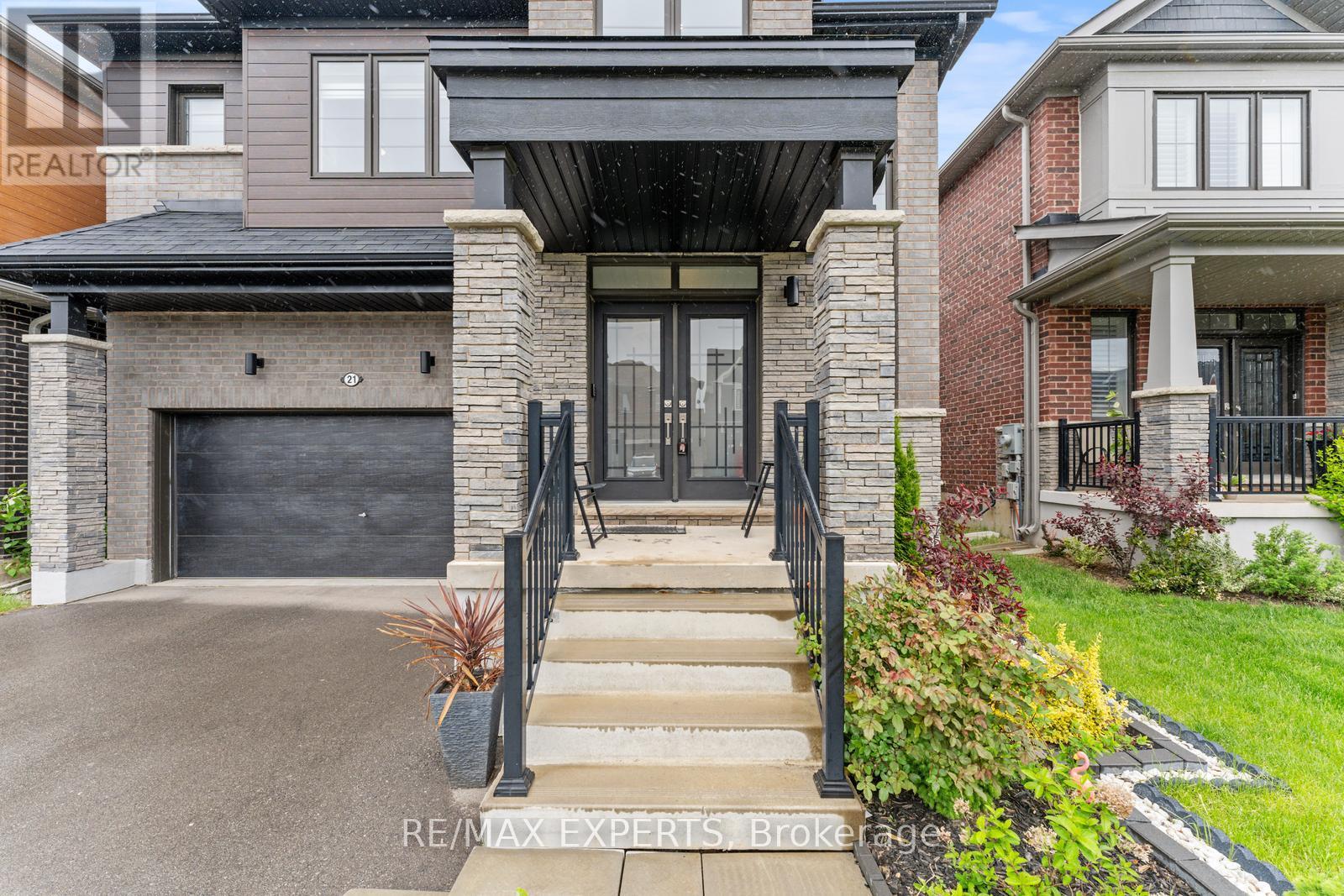 Property at 21 MALCOLM CRESCENT image 2