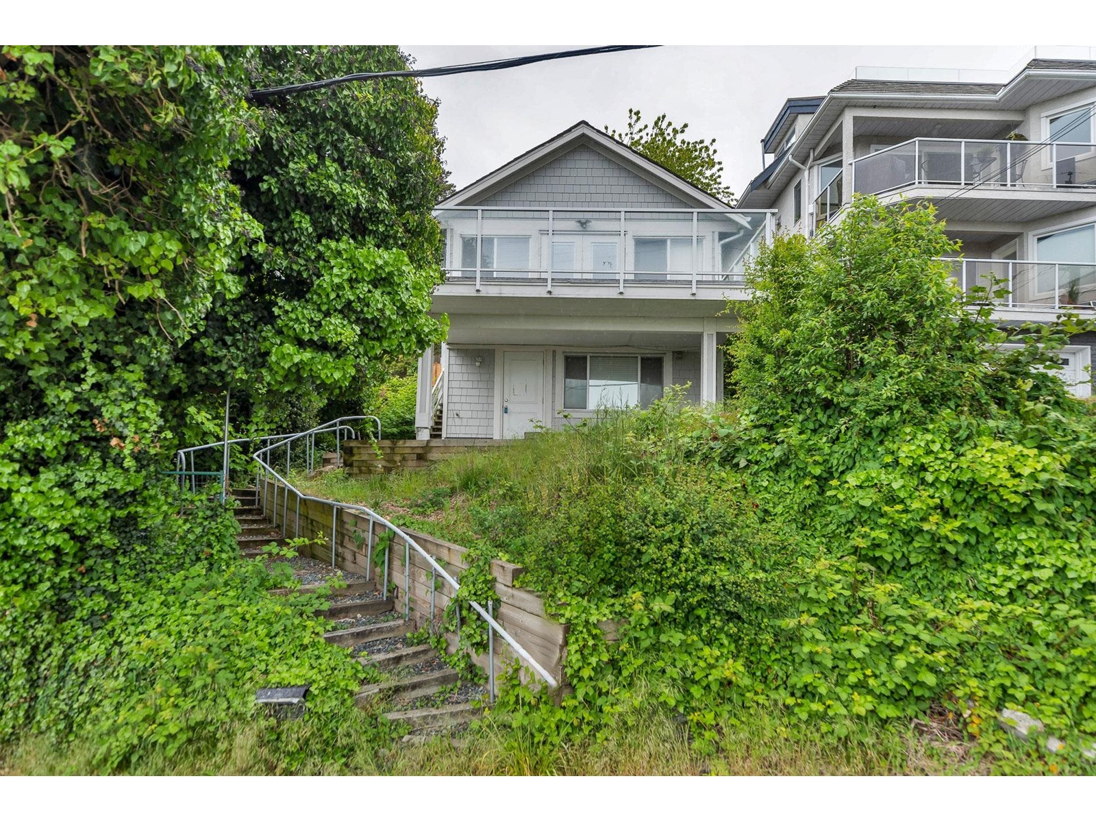 Property at 14763 MCDONALD AVENUE image 4