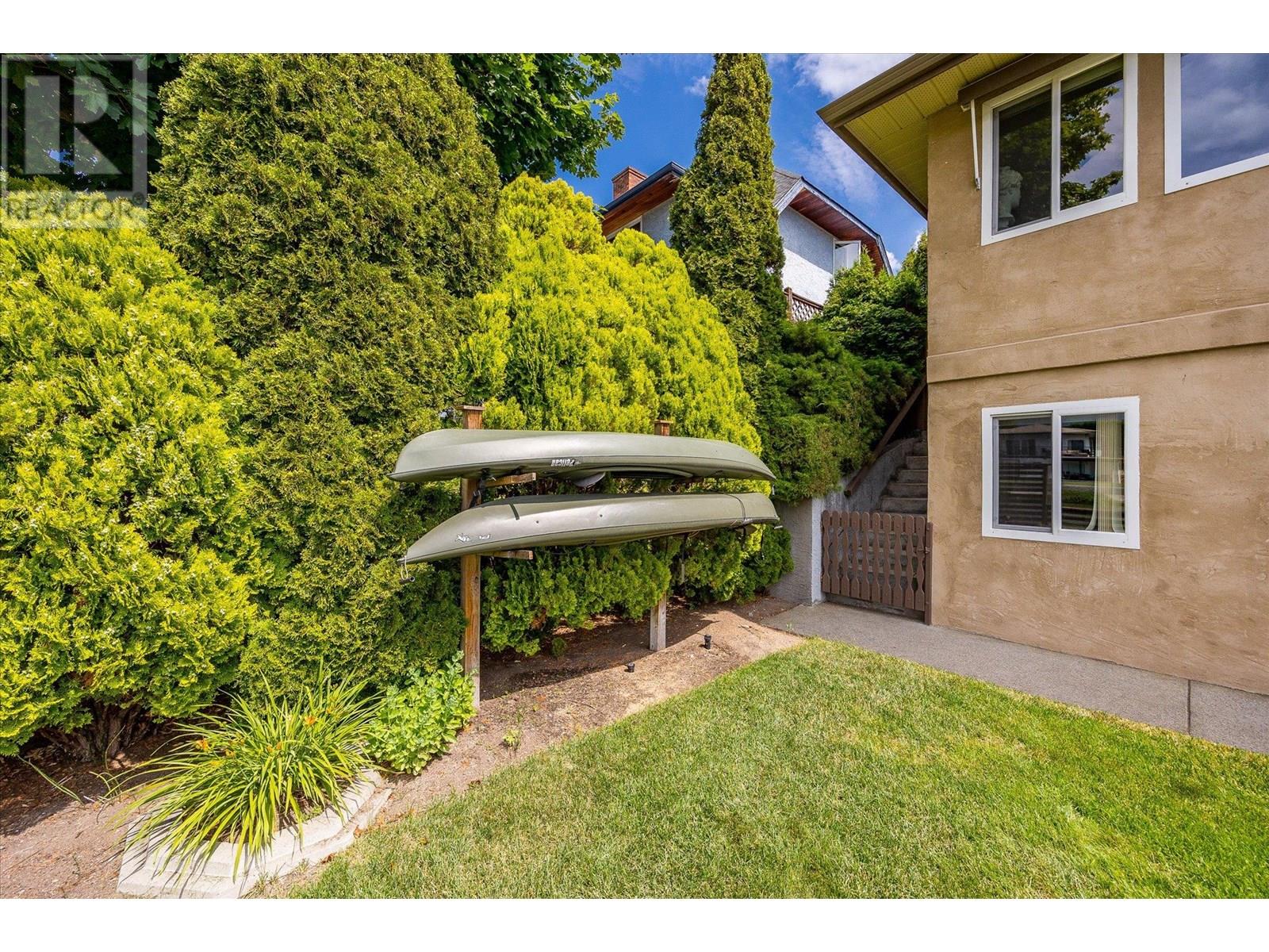 Property at 1670 Pritchard Drive image 3