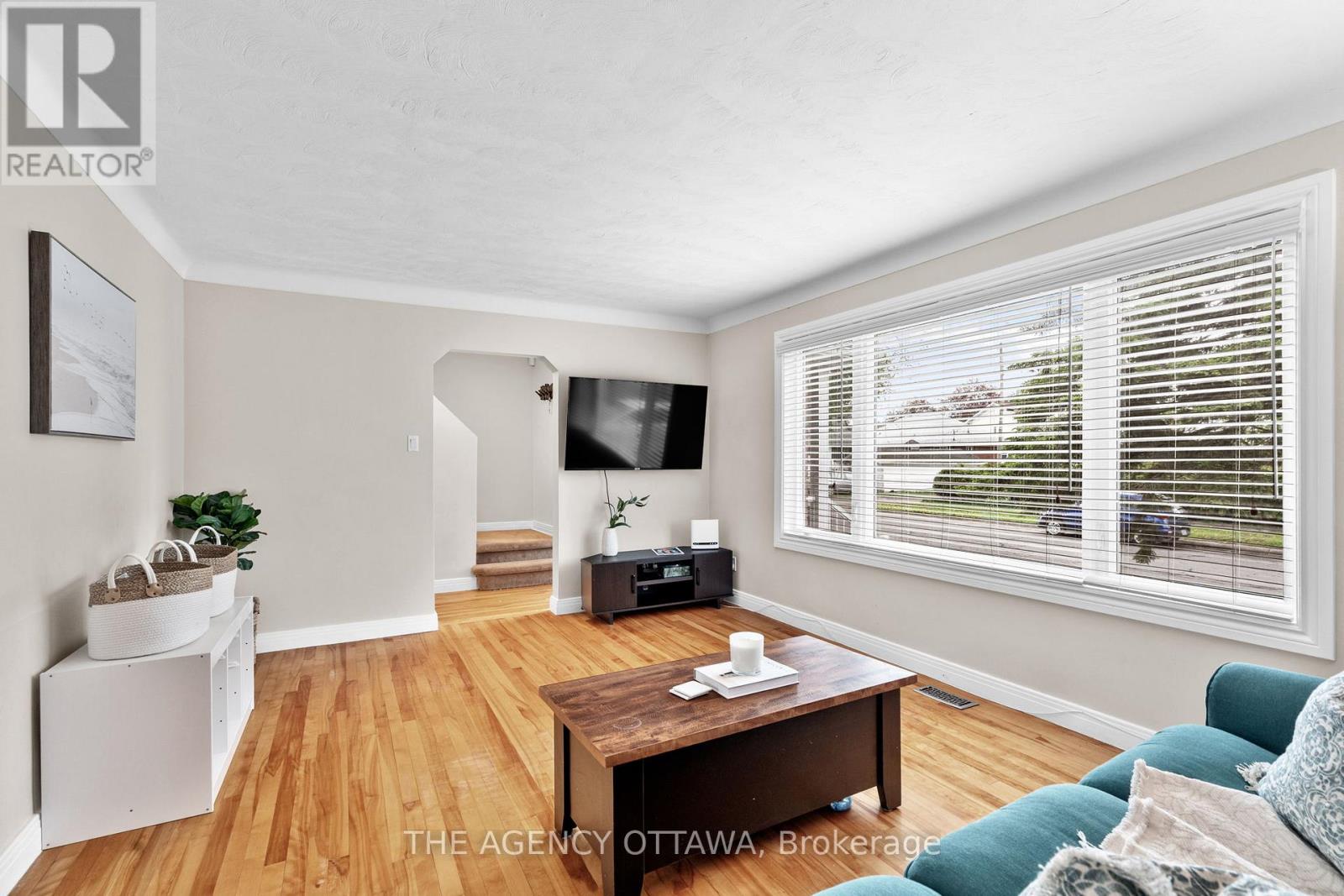 Property at 659 ALESTHER STREET image 3