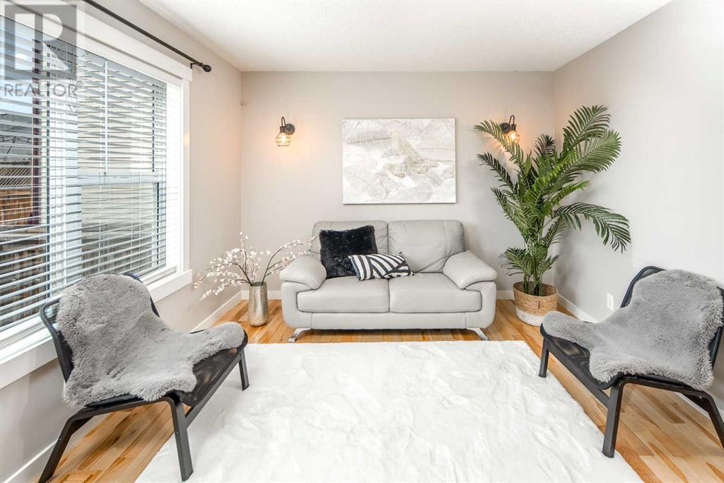 Property at 91 Copperstone Crescent SE image 3