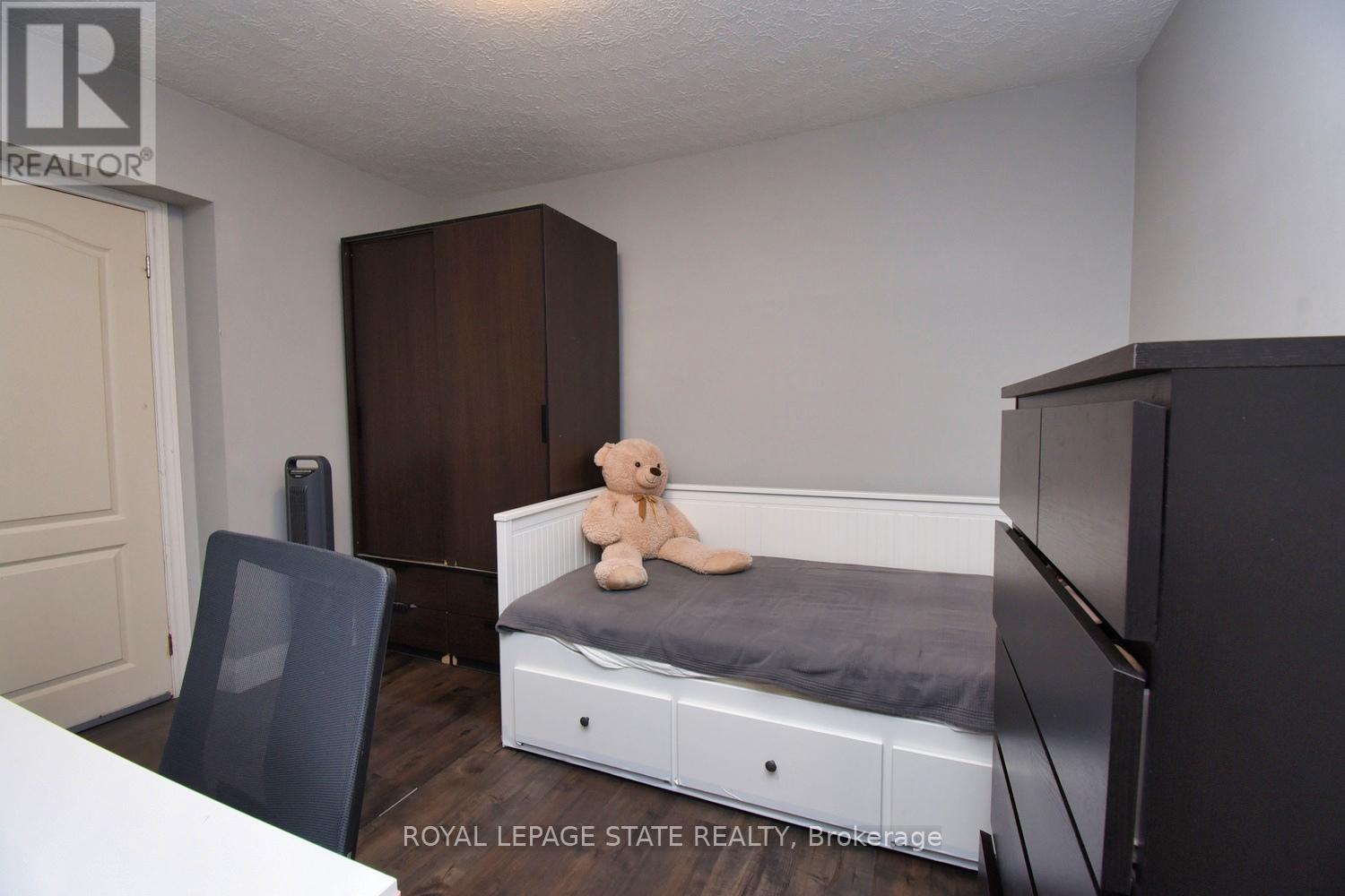 339 Melvin Avenue, Hamilton, Ontario  L8H 2K6 - Photo 17 - X12251779