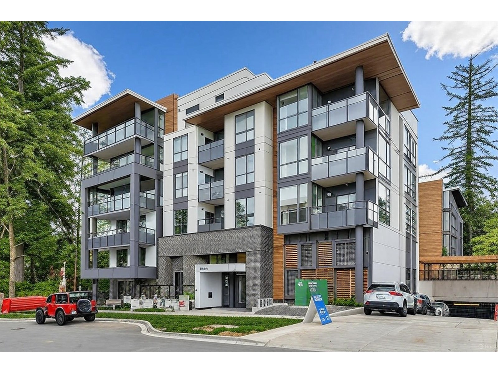 109 6595 196 STREET, surrey, British Columbia V2Y1R3