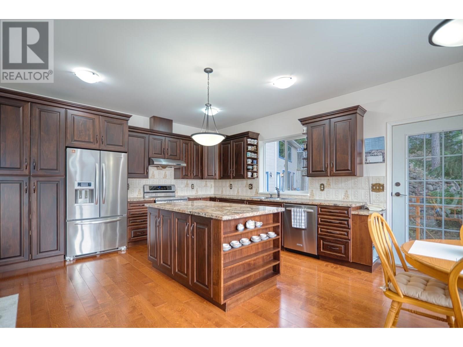 5338 Daniel Road, Garden Bay, British Columbia  V0N 1S1 - Photo 9 - R3011007