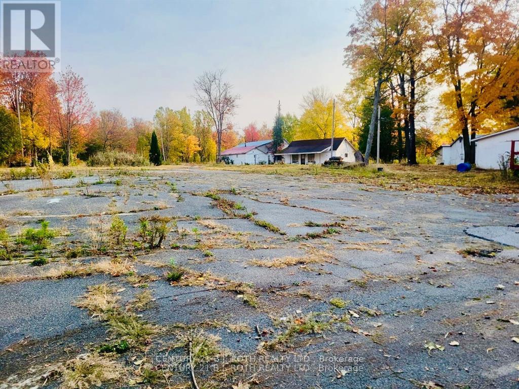 270 Pierre Road, West Nipissing (Sturgeon Falls), Ontario  P2B 2W8 - Photo 10 - X12251814