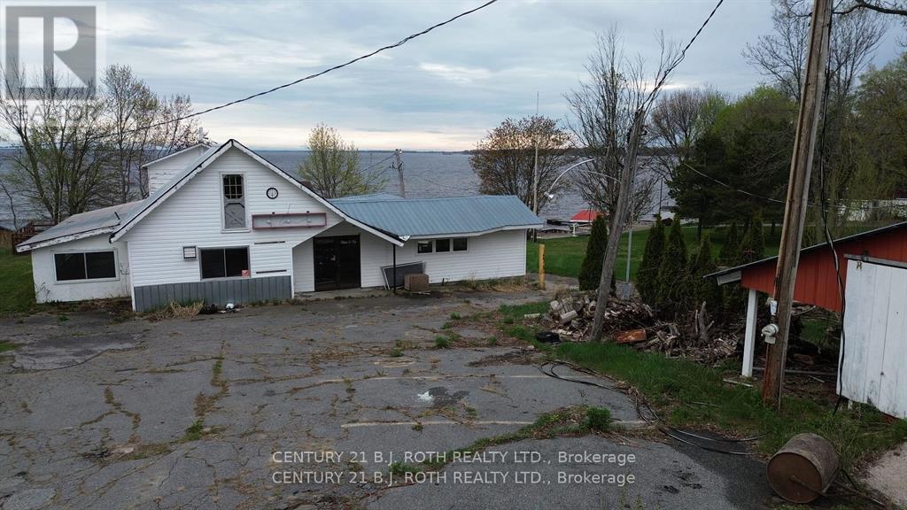 270 Pierre Road, West Nipissing (Sturgeon Falls), Ontario  P2B 2W8 - Photo 5 - X12251814