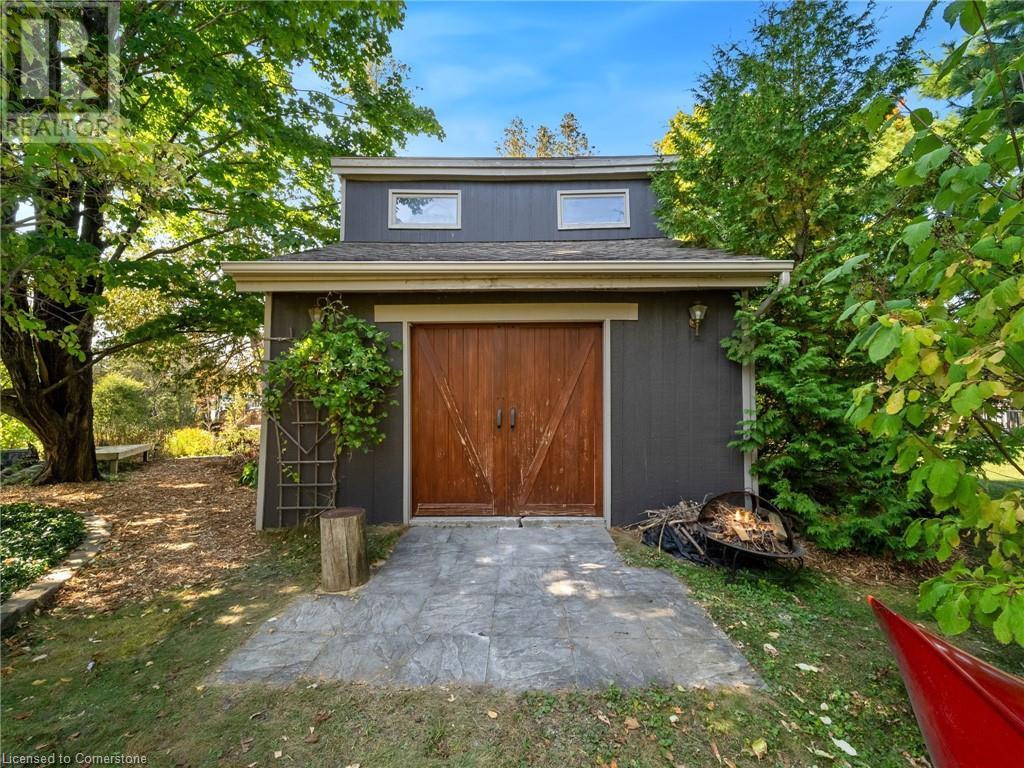 Property at 6 PETHERWIN Place image 3