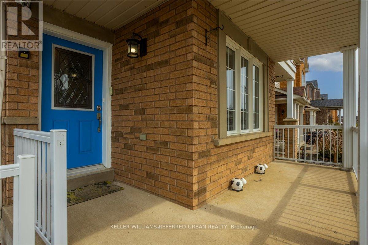 Property at 462 REEVES WAY BOULEVARD image 3
