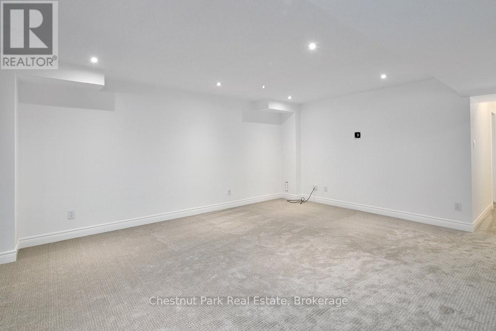 2237 Shore Lane, Wasaga Beach, Ontario  L9Y 2X7 - Photo 27 - S12242523