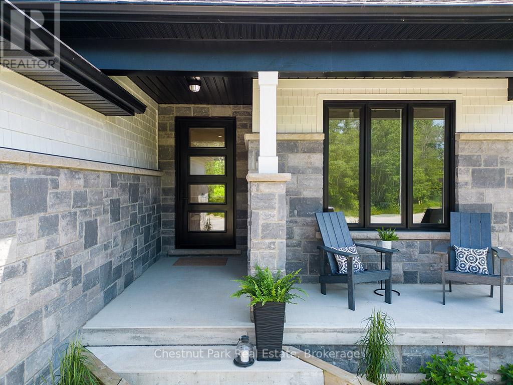 2237 Shore Lane, Wasaga Beach, Ontario  L9Y 2X7 - Photo 6 - S12242523