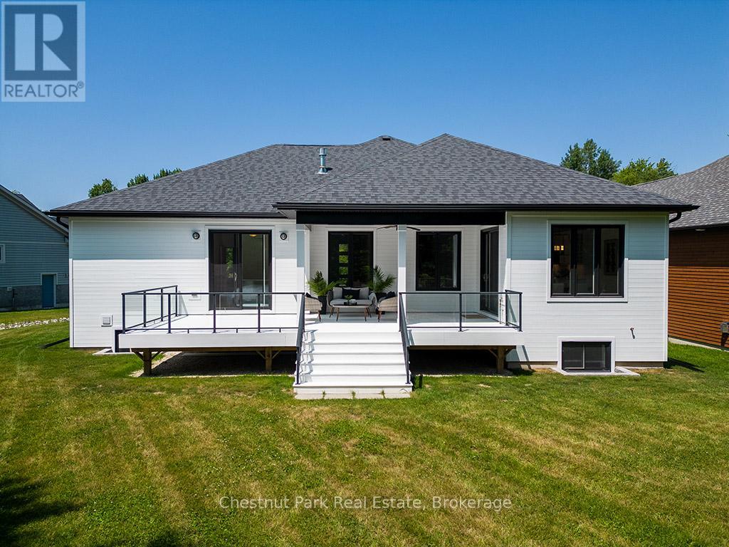 2237 Shore Lane, Wasaga Beach, Ontario  L9Y 2X7 - Photo 41 - S12242523