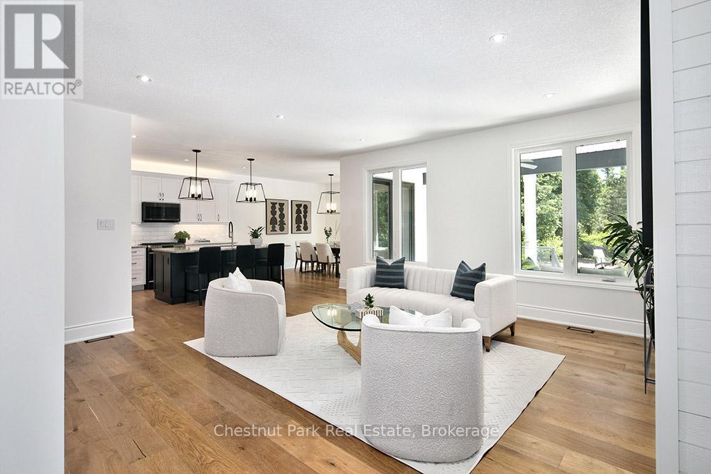 2237 Shore Lane, Wasaga Beach, Ontario  L9Y 2X7 - Photo 9 - S12242523