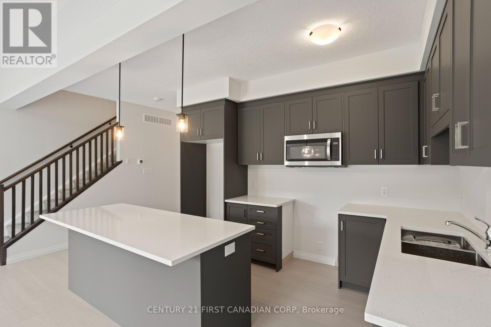6941 Heathwoods Avenue, London South, Ontario  N6P 1H3 - Photo 6 - X12203563