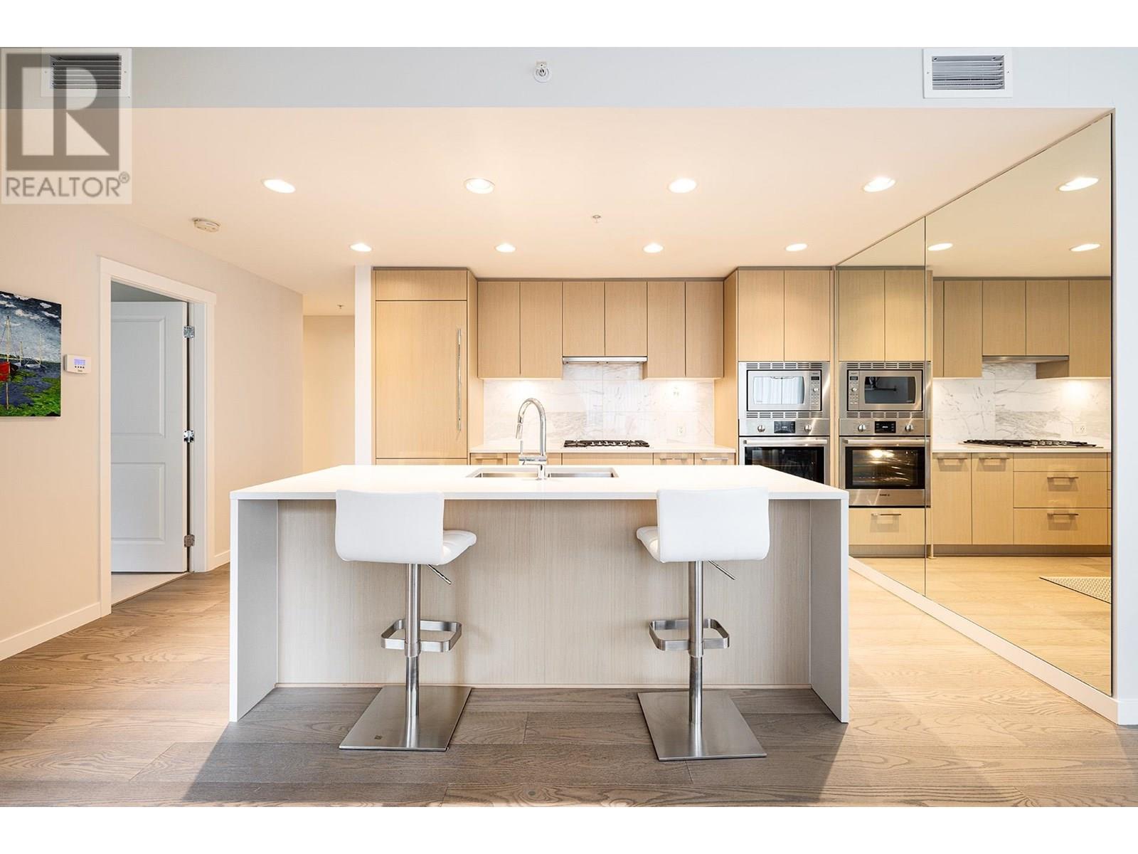 409 3533 ROSS DRIVE, vancouver, British Columbia V6S0L3