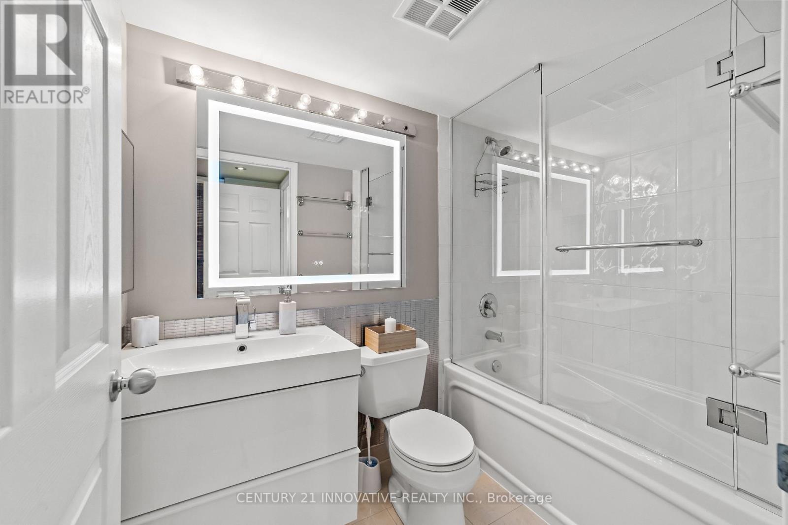 1508 - 28 Harrison Garden Boulevard, Toronto, Ontario  M2N 7B5 - Photo 16 - C12251856