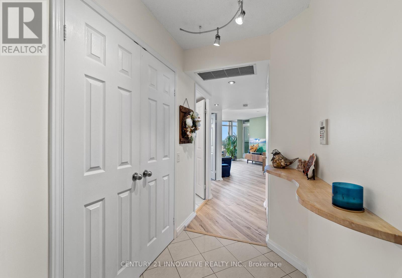 1508 - 28 Harrison Garden Boulevard, Toronto, Ontario  M2N 7B5 - Photo 5 - C12251856