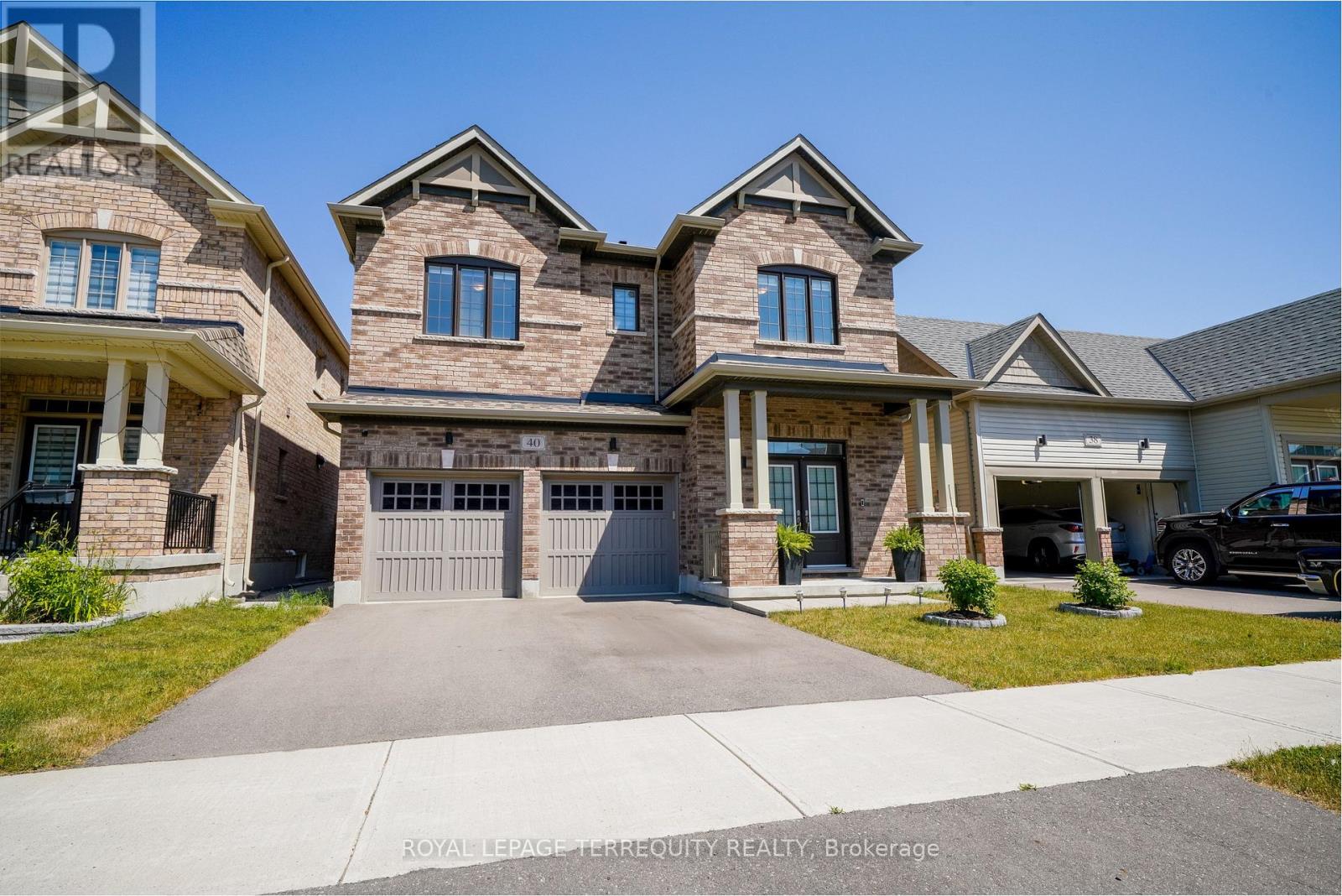 Property at 40 PIETROWSKI DRIVE image 3