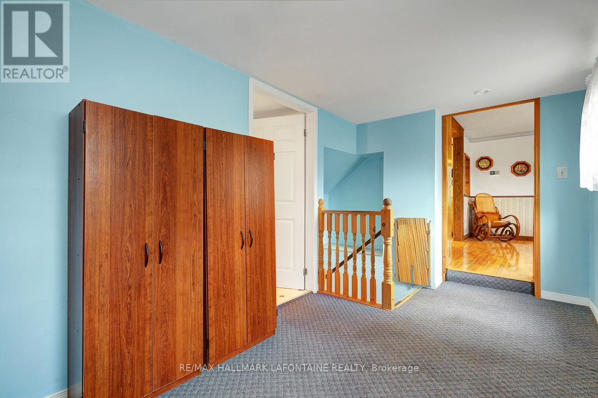 46 Main Street, Rideau Lakes, Ontario  K0G 1E0 - Photo 16 - X12251912