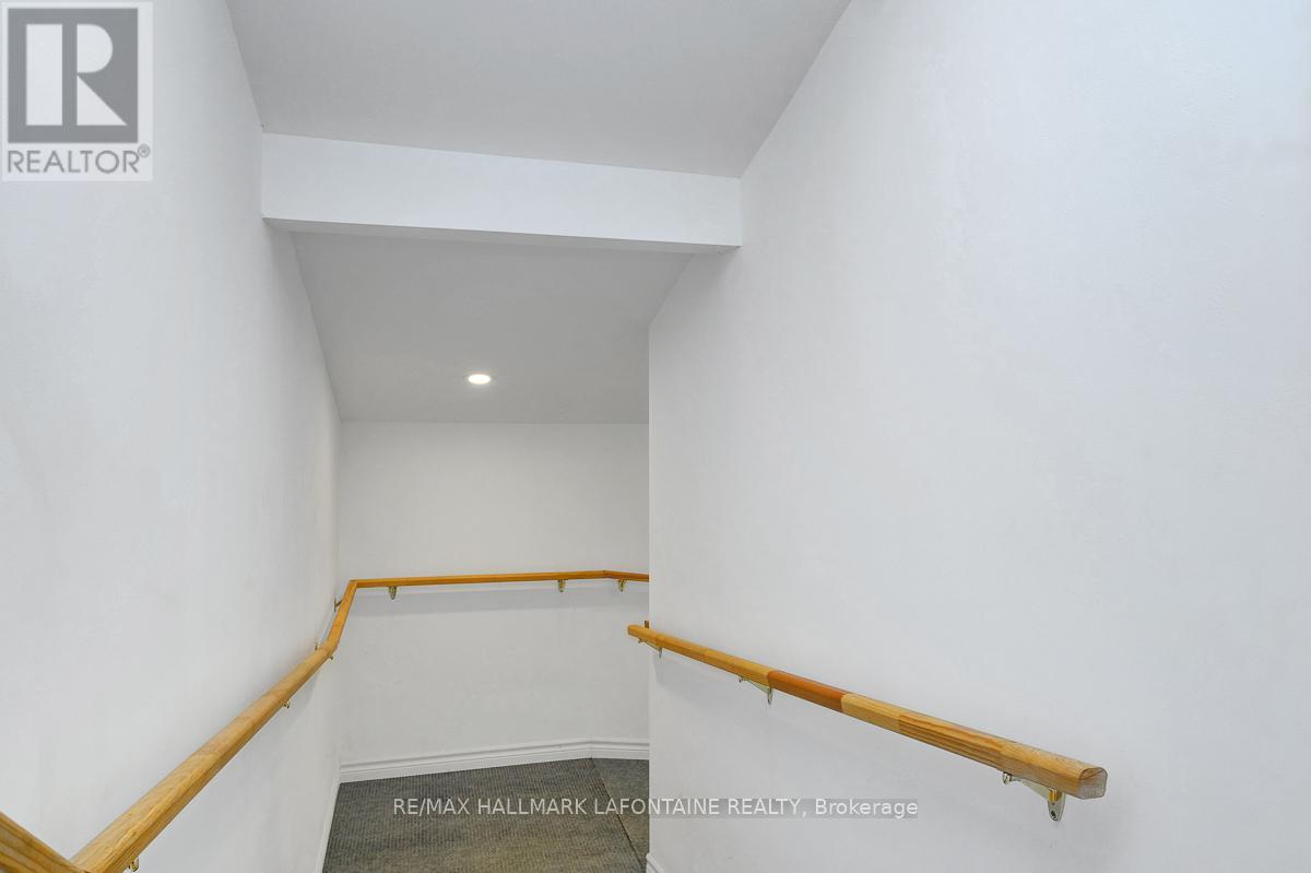 46 Main Street, Rideau Lakes, Ontario  K0G 1E0 - Photo 30 - X12251912