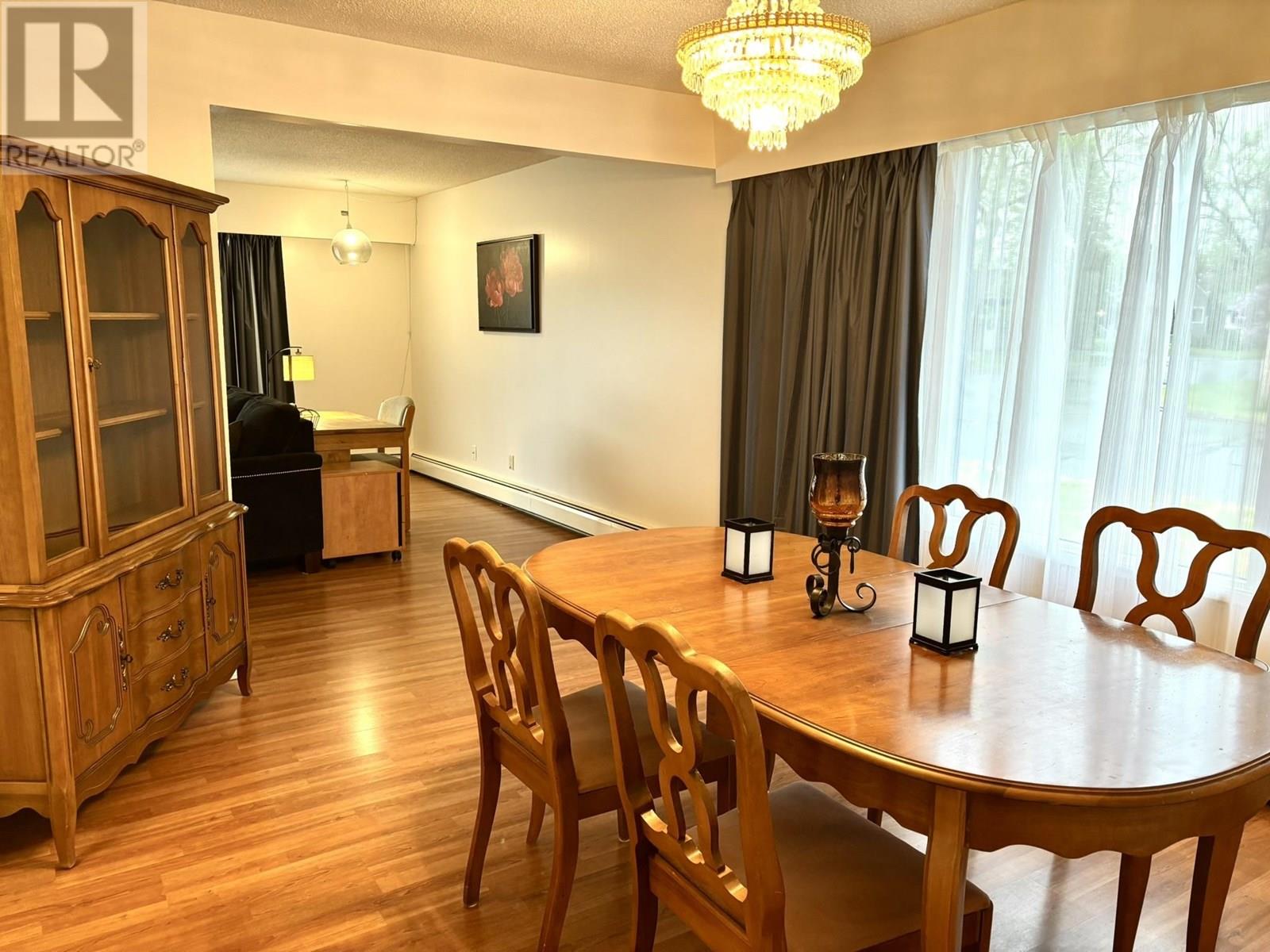 Property at 1502 ASH STREET image 5