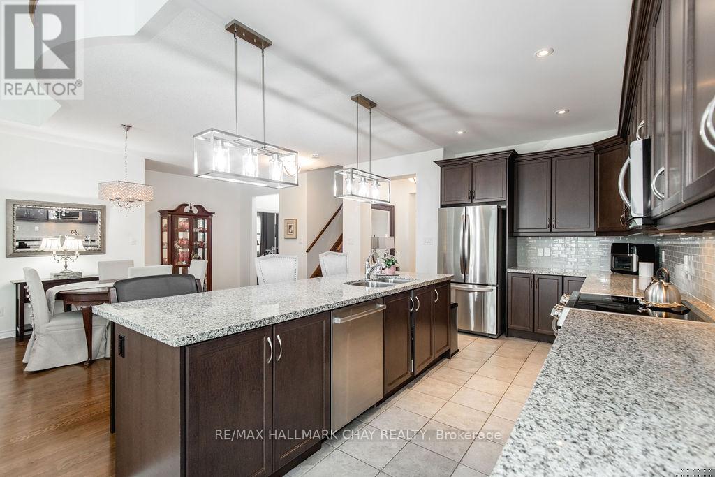 30 Waterview Road N, Wasaga Beach, Ontario  L9A 1A4 - Photo 8 - S12251755