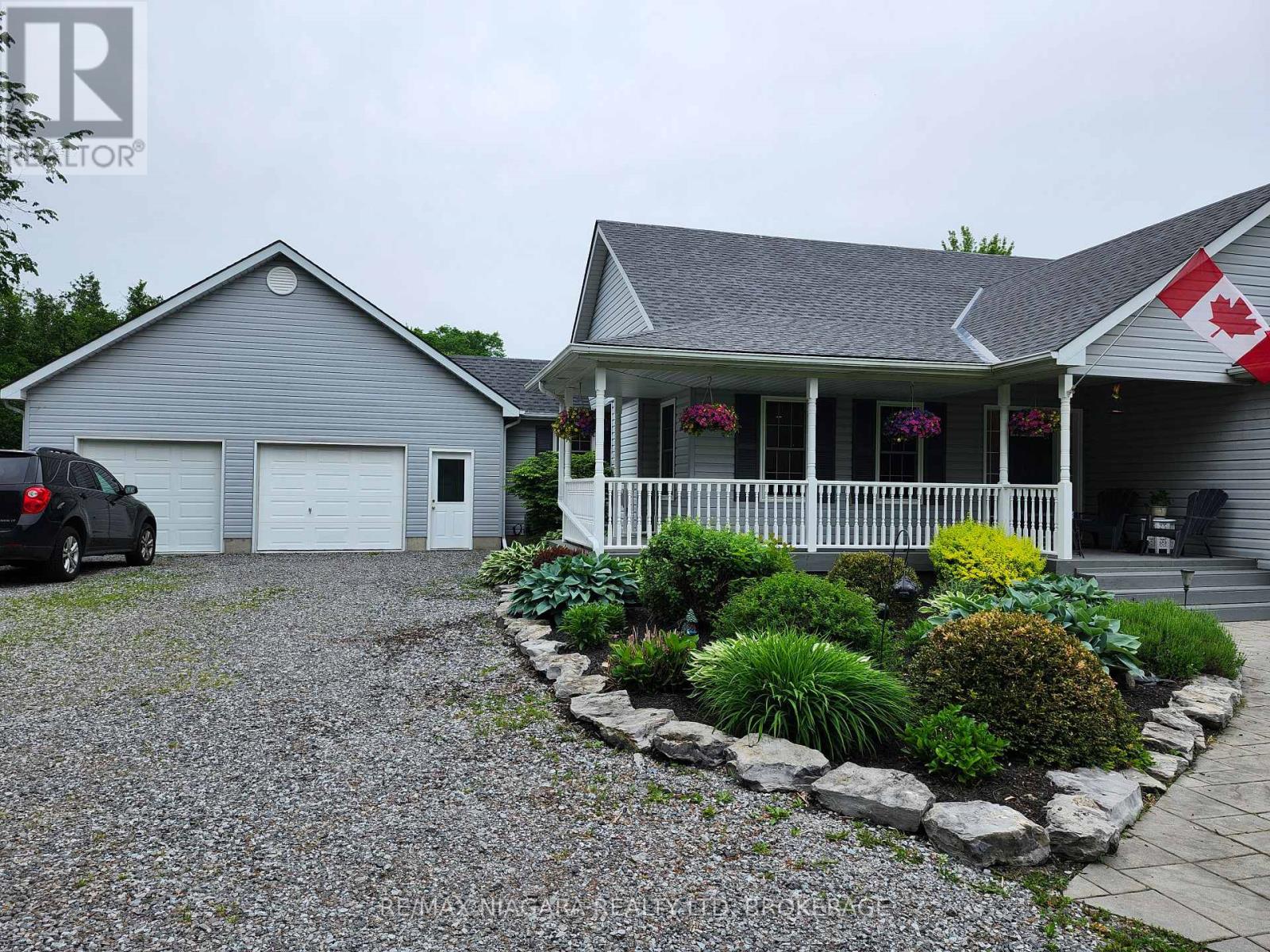 Property at 12262 LAKESHORE ROAD image 2