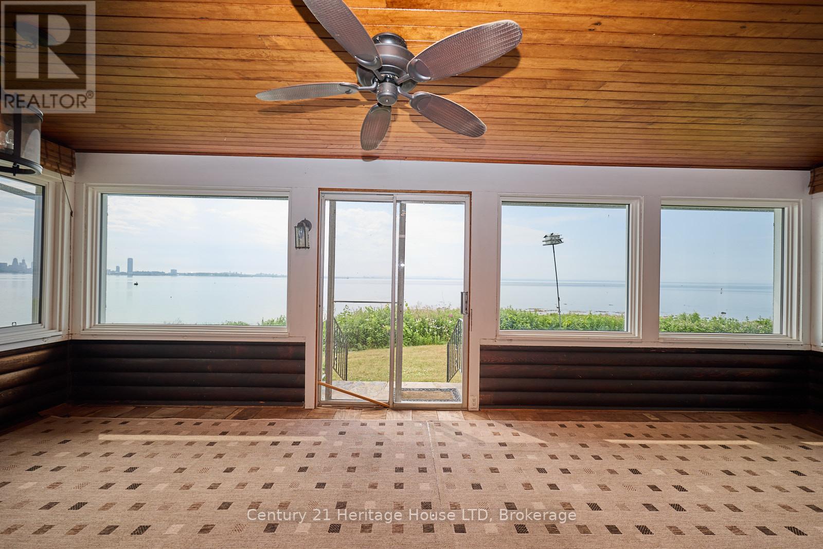 631 Lakeshore Road, Fort Erie (Lakeshore), Ontario  L2A 4Y3 - Photo 11 - X12251955