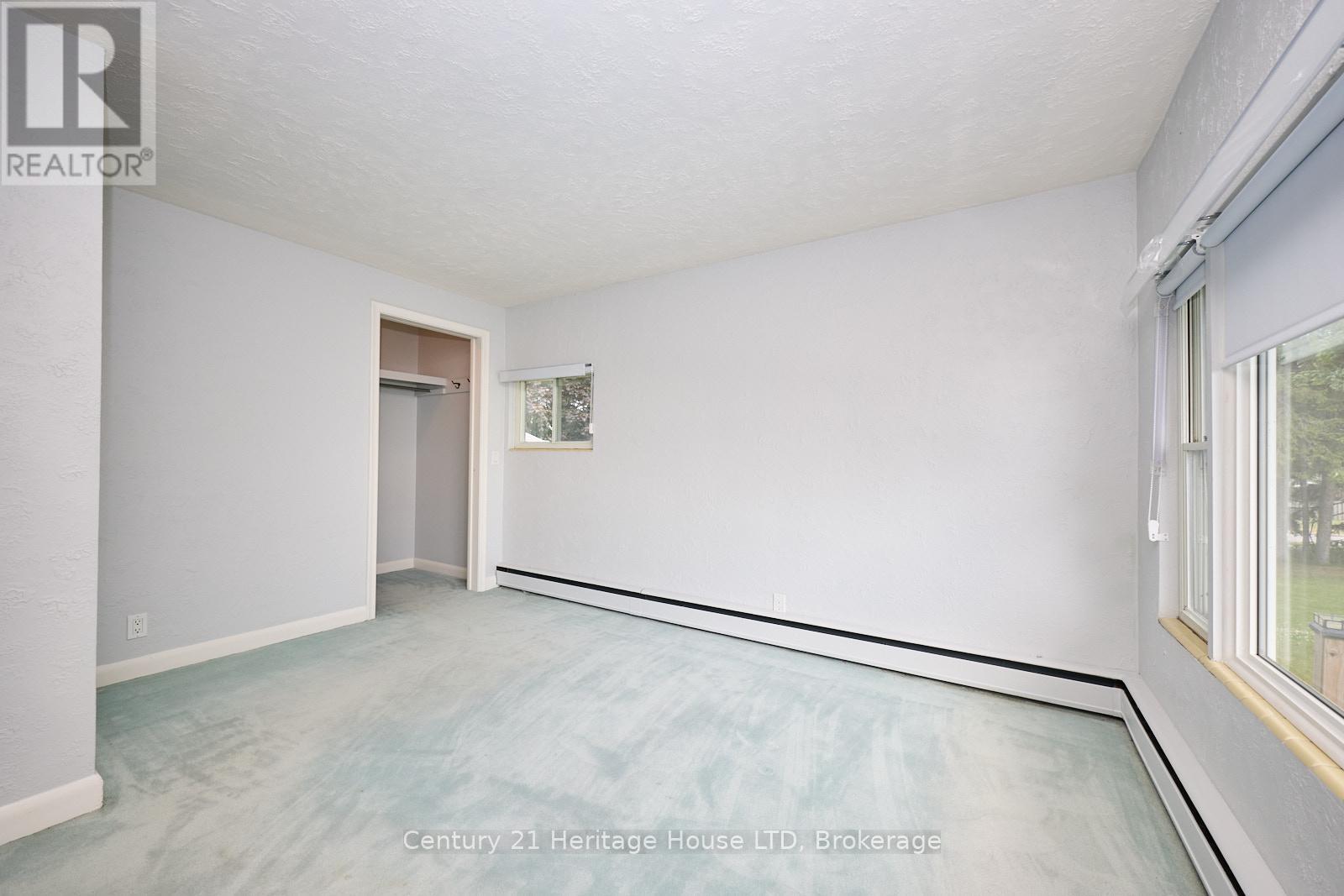 631 Lakeshore Road, Fort Erie (Lakeshore), Ontario  L2A 4Y3 - Photo 16 - X12251955