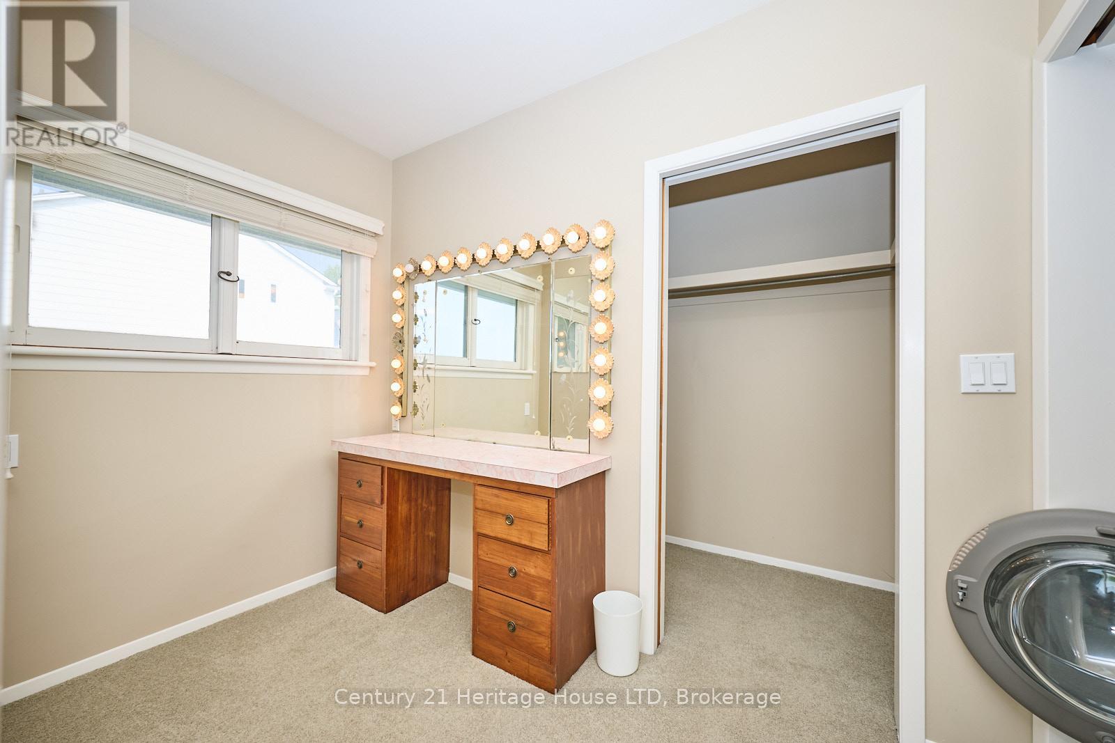 631 Lakeshore Road, Fort Erie (Lakeshore), Ontario  L2A 4Y3 - Photo 24 - X12251955