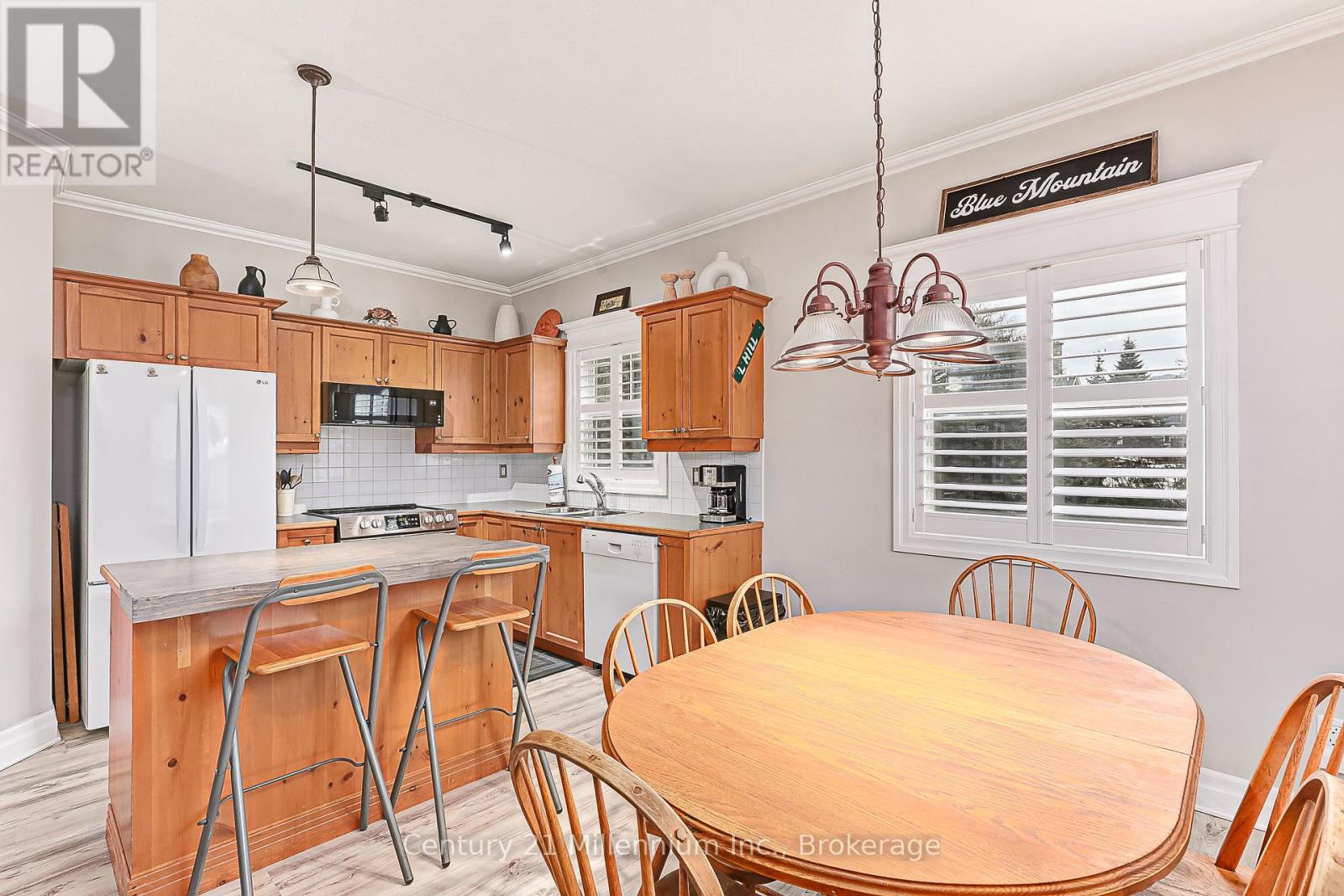 120 - 184 Snowbridge Way, Blue Mountains, Ontario  L9Y 3Z2 - Photo 12 - X12251952