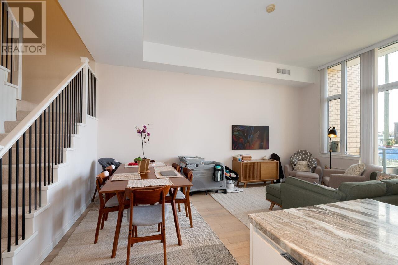 Property at 2063 W 10TH AVENUE image 5