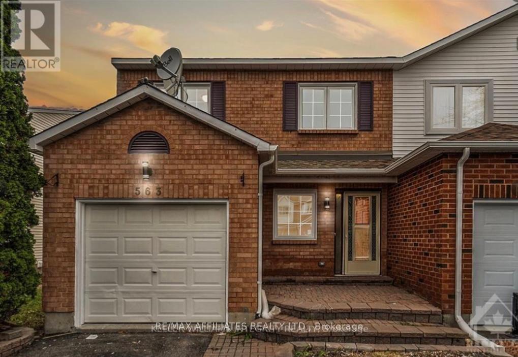 563 LATOUR CRESCENT, Ottawa, Ontario