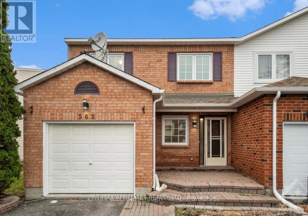 563 Latour Crescent, Ottawa, Ontario  K4A 1N6 - Photo 2 - X12251946