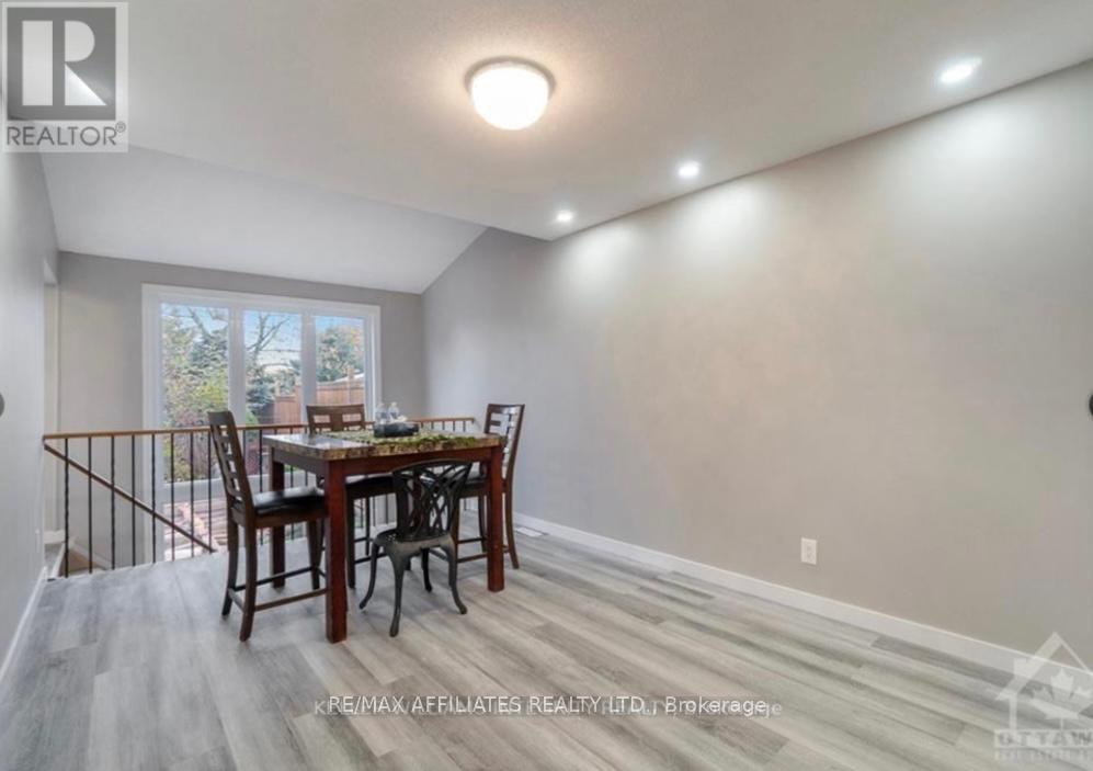 563 Latour Crescent, Ottawa, Ontario  K4A 1N6 - Photo 5 - X12251946