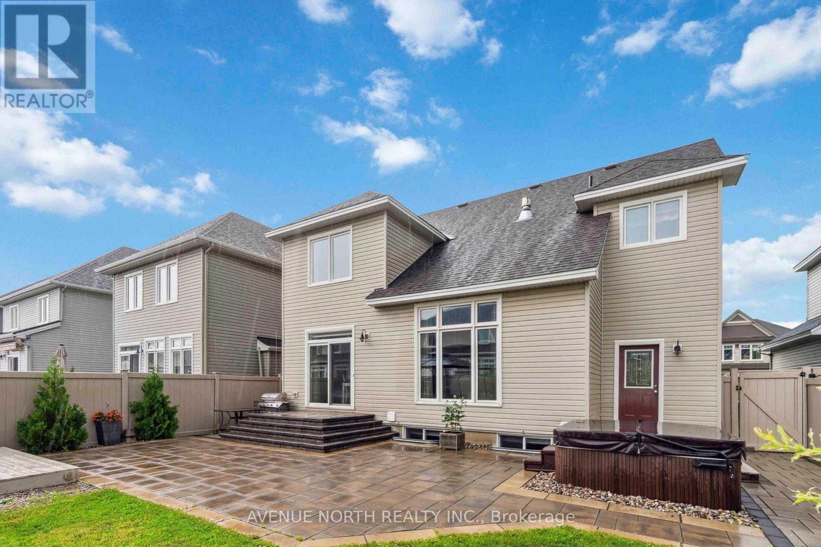 718 Bunchberry Way, Ottawa, Ontario  K1T 0J8 - Photo 48 - X12251948
